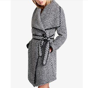 DKNY Black & White Textured Wrap Tweed Coat Women | Size Small | GREAT CONDITION